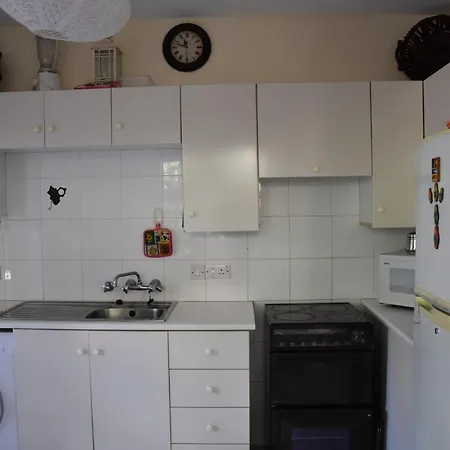 Semesterbostad Cozy House With Swimming Pool And 100m To Sea! *