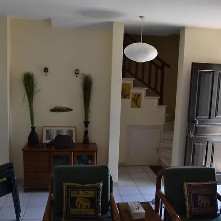 Cozy House With Swimming Pool And 100m To Sea! Semesterbostad Larnaca